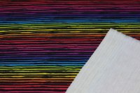 Alpenfleece regenbogenfarbene, schwarze Streifen